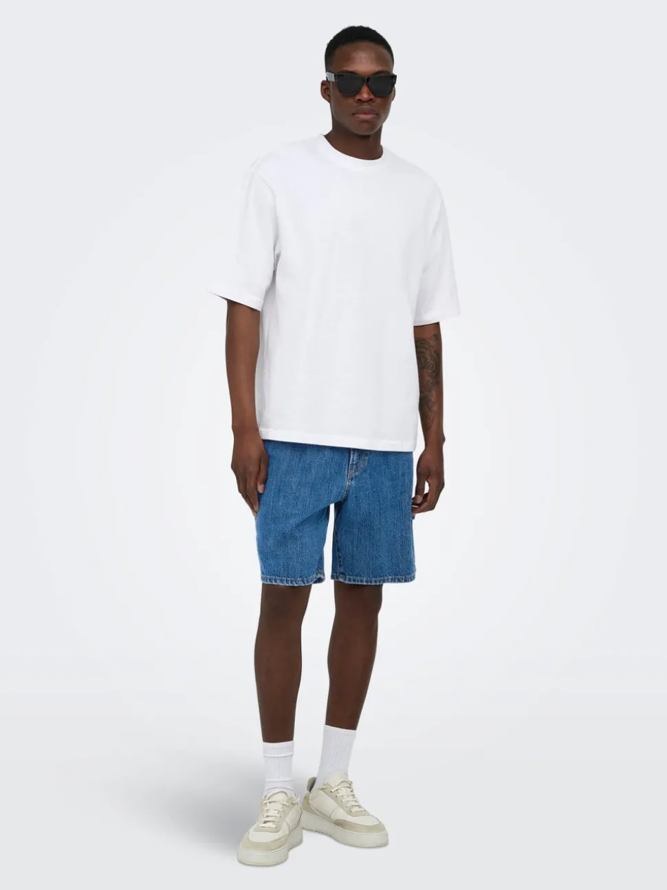 ONSFADE Medelhög midja Lös passform Shorts