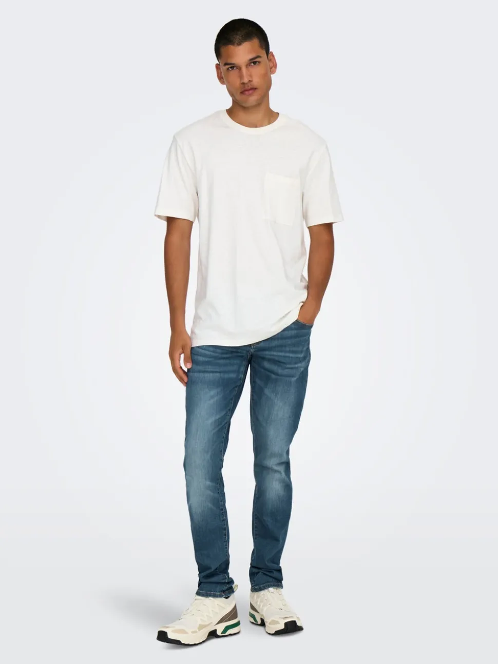 ONSLOOM Låg midja Avsmalnande slim fit Jeans