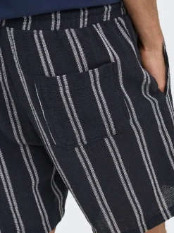 ONSTREV Medelhög midja Normal passform Shorts