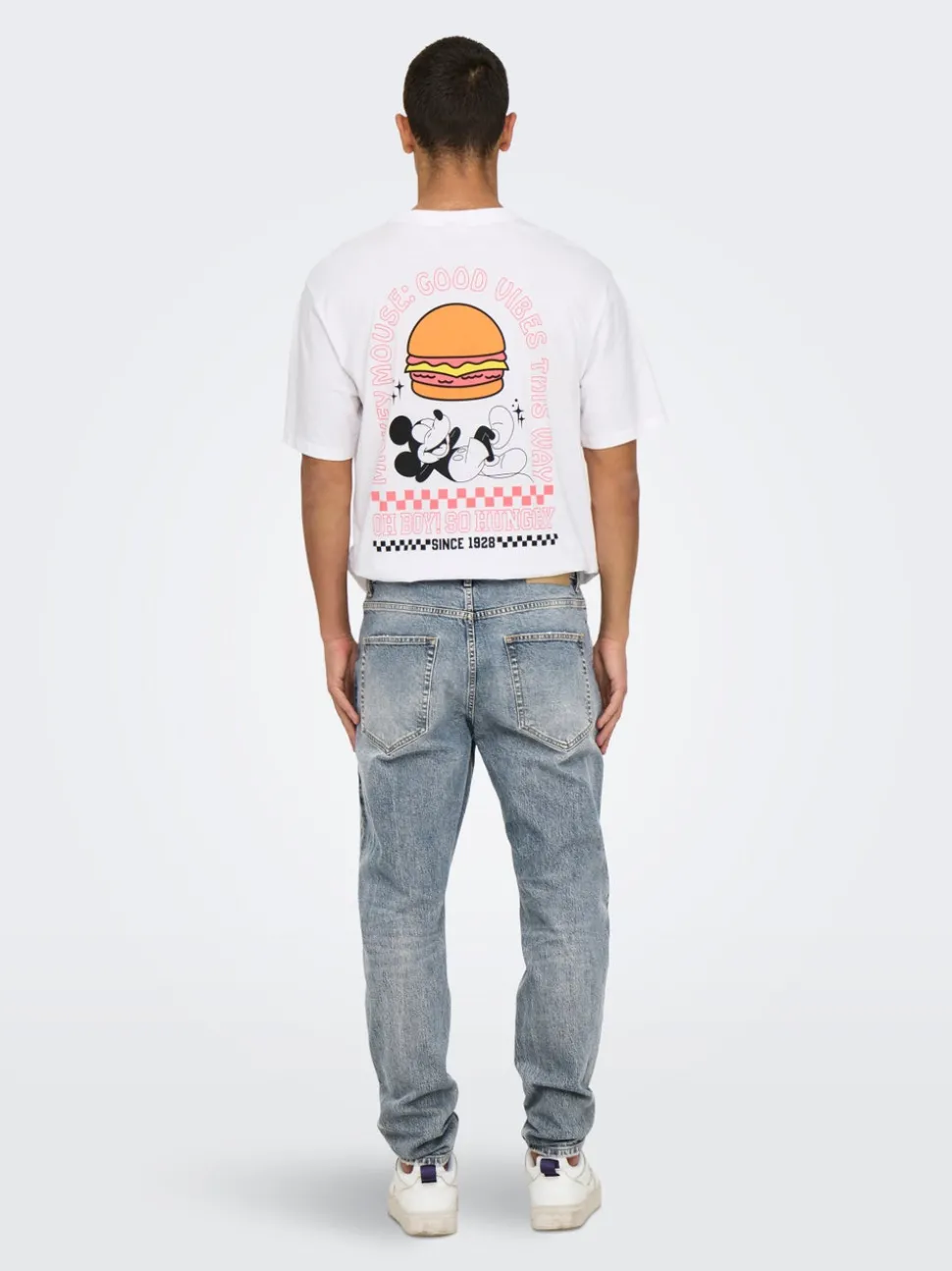 ONSYOKE Medelhög midja Avsmalnande passform Jeans