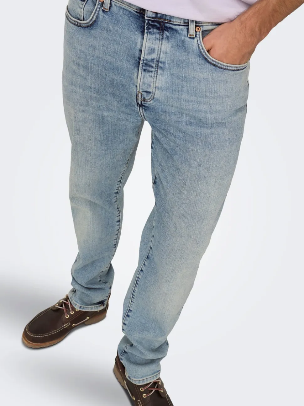 ONSYOKE Medelhög midja Avsmalnande passform Jeans